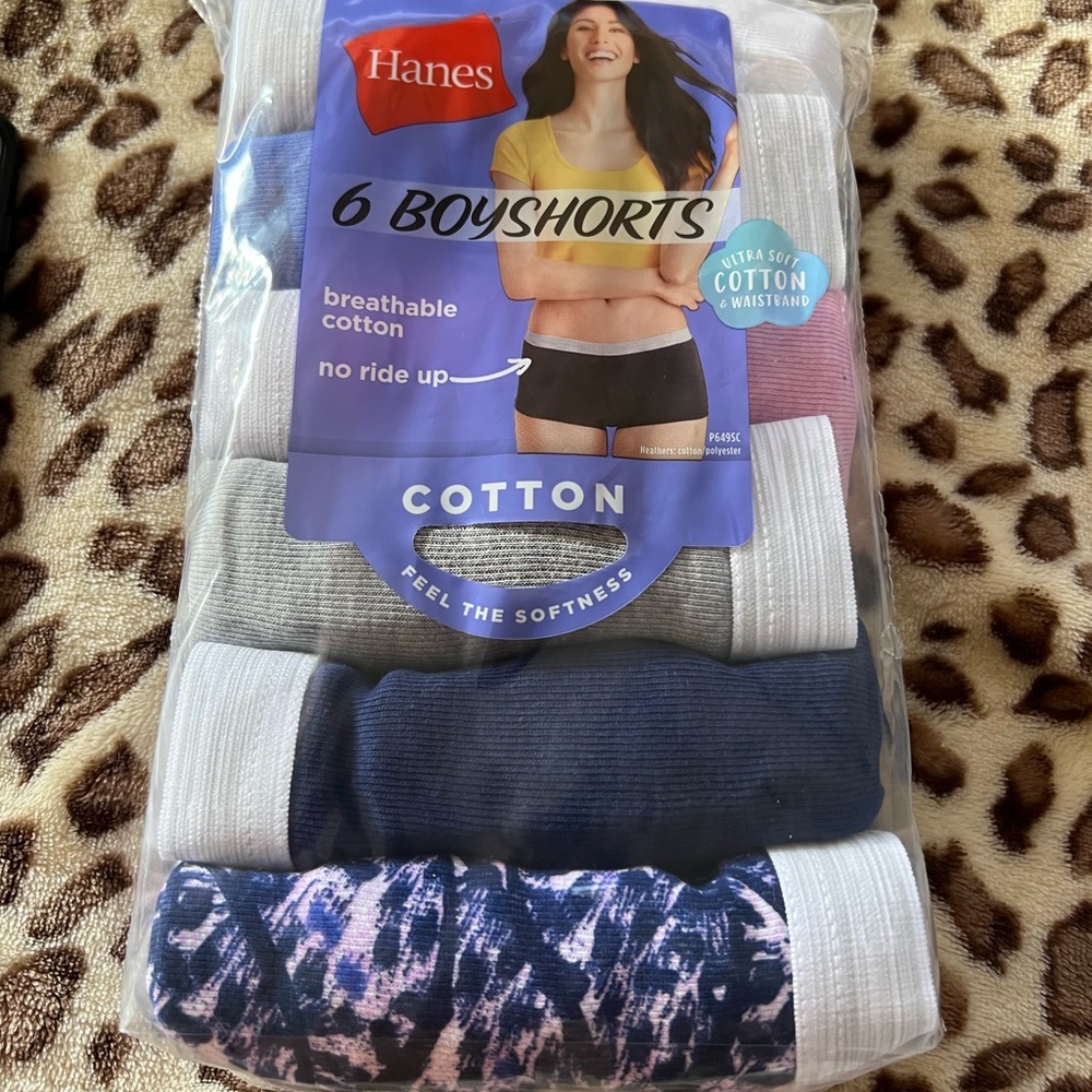 Hanes 6 boyshorts